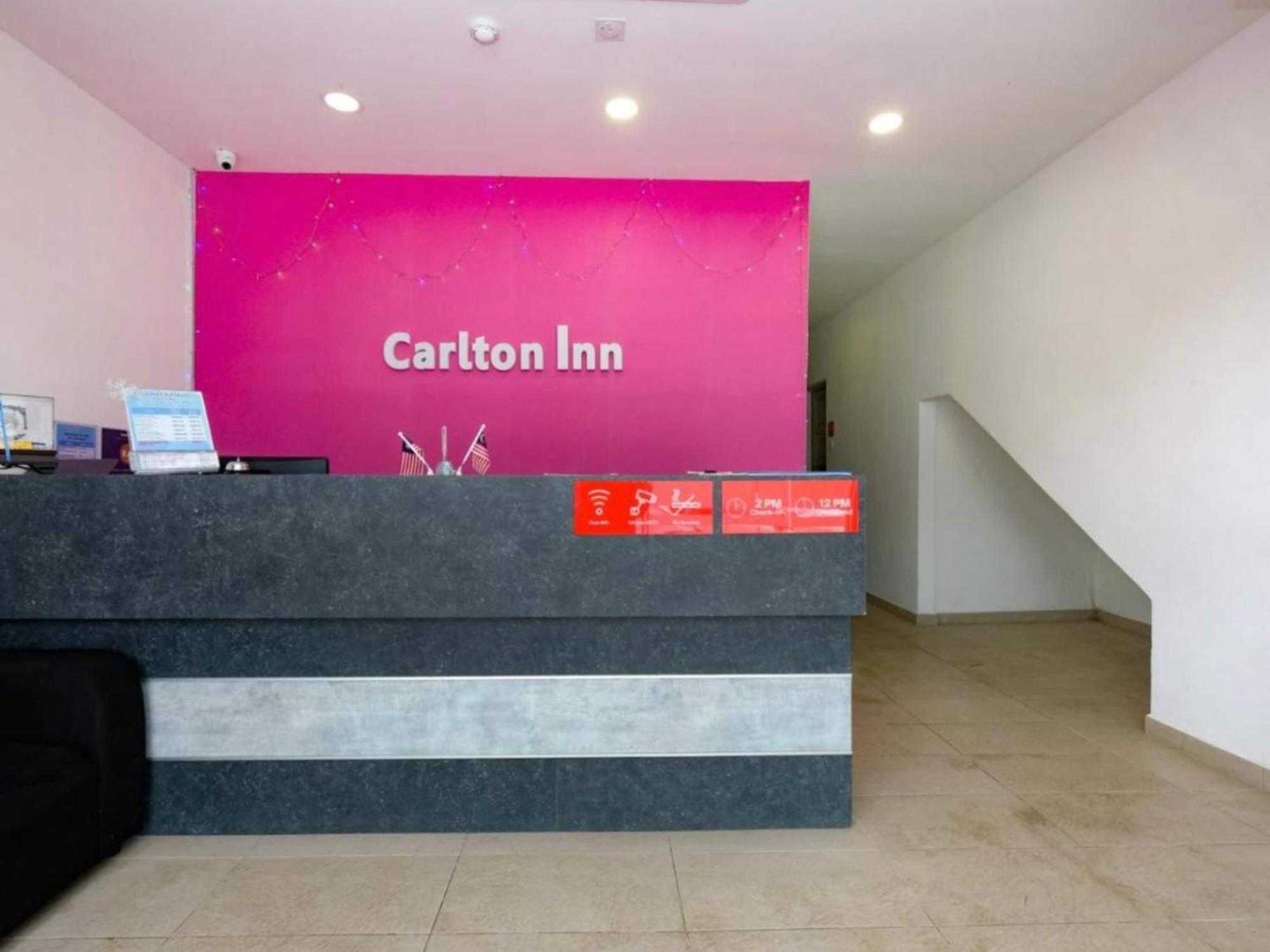 Oyo 89492 Carlton Inn Bukit Ubi Kuantan Exterior foto
