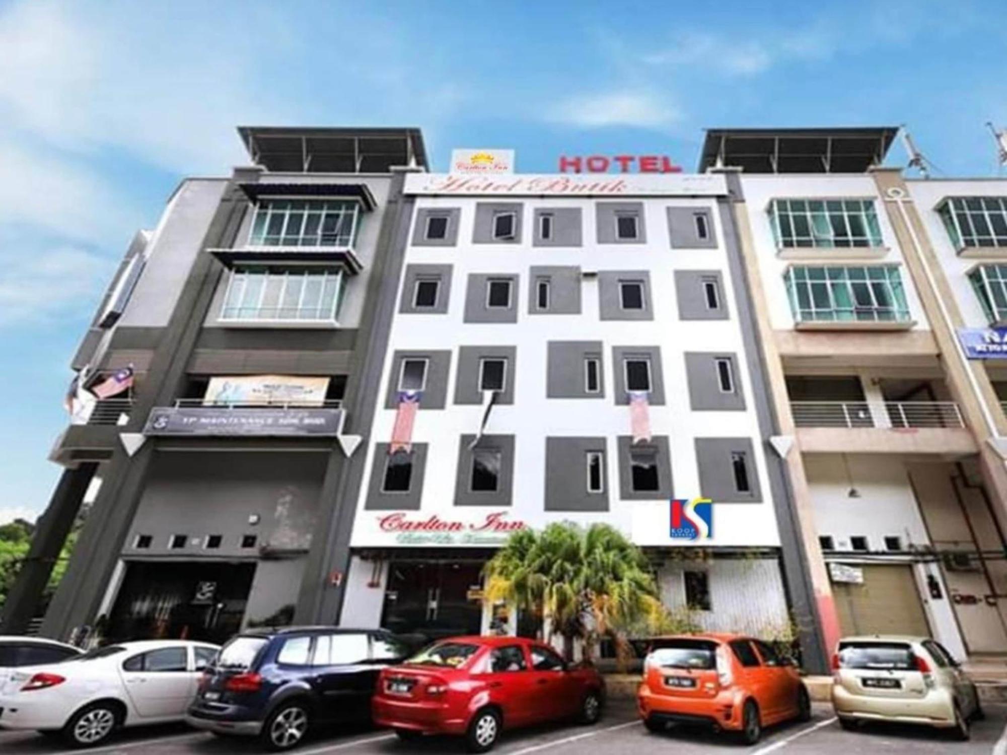 Oyo 89492 Carlton Inn Bukit Ubi Kuantan Exterior foto